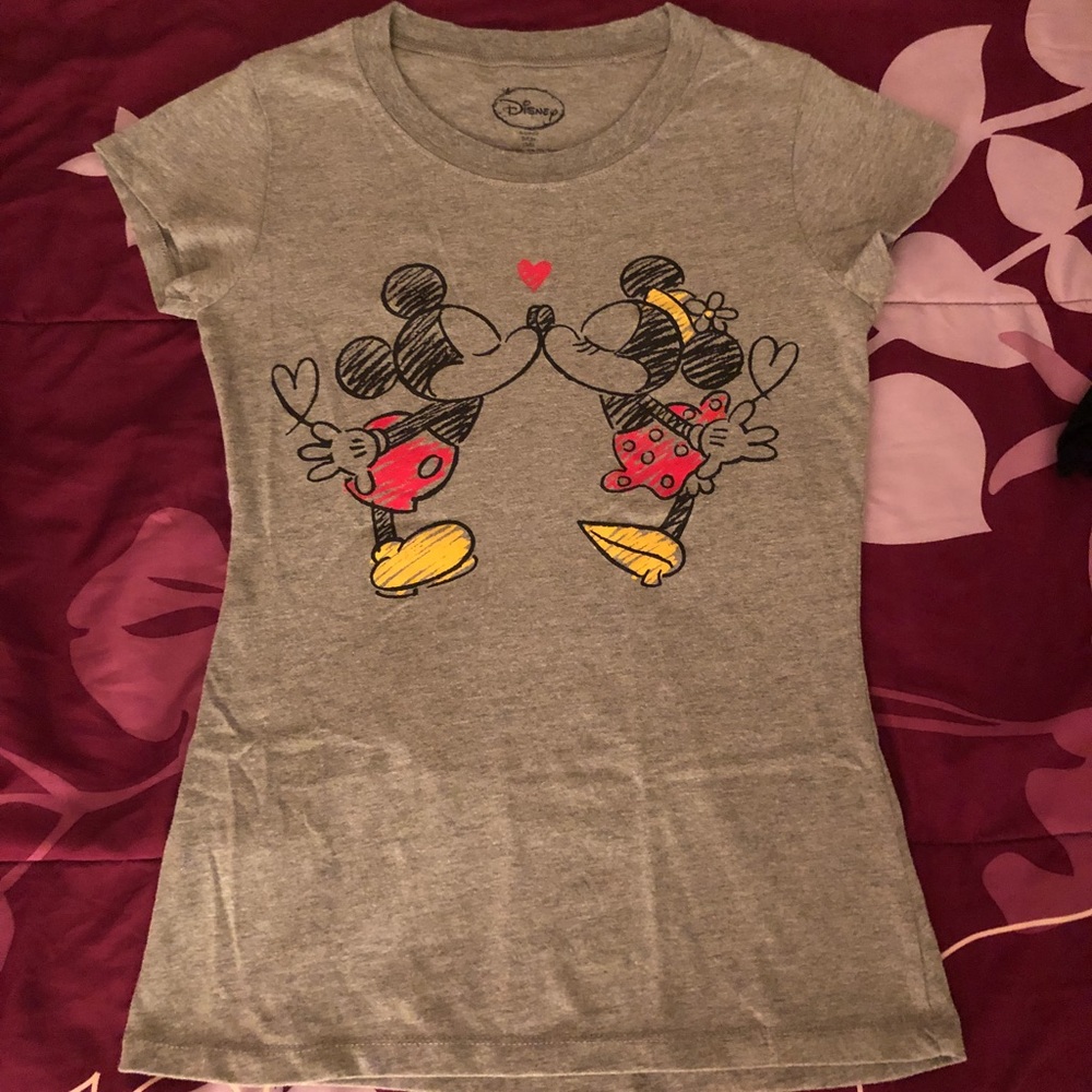 Like new! Disney t-shirt